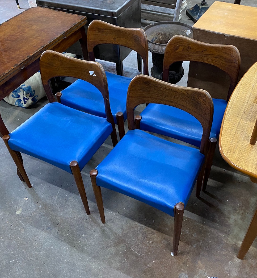 Arne Hovmand-Olsen for Morgen Kohl, a set of six teak dining chairs